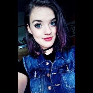 Meet your Posher, Vanessa